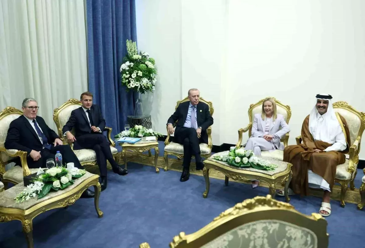 cumhurbaskani erdogandan italya basbakani meloniye sigarayi biraktirmam lazim Vq1uNwgY.jpg