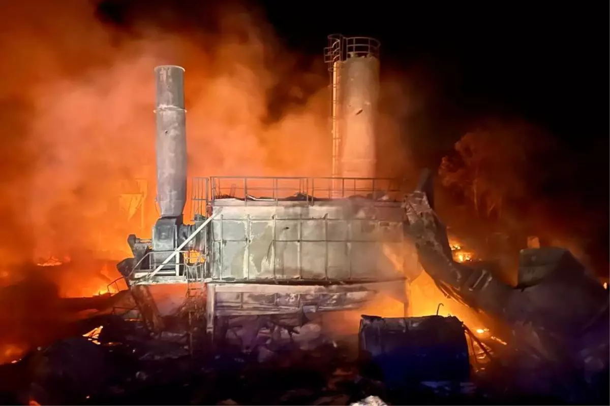 israilin lubnana hava saldirisi yfsRNMfx.jpg