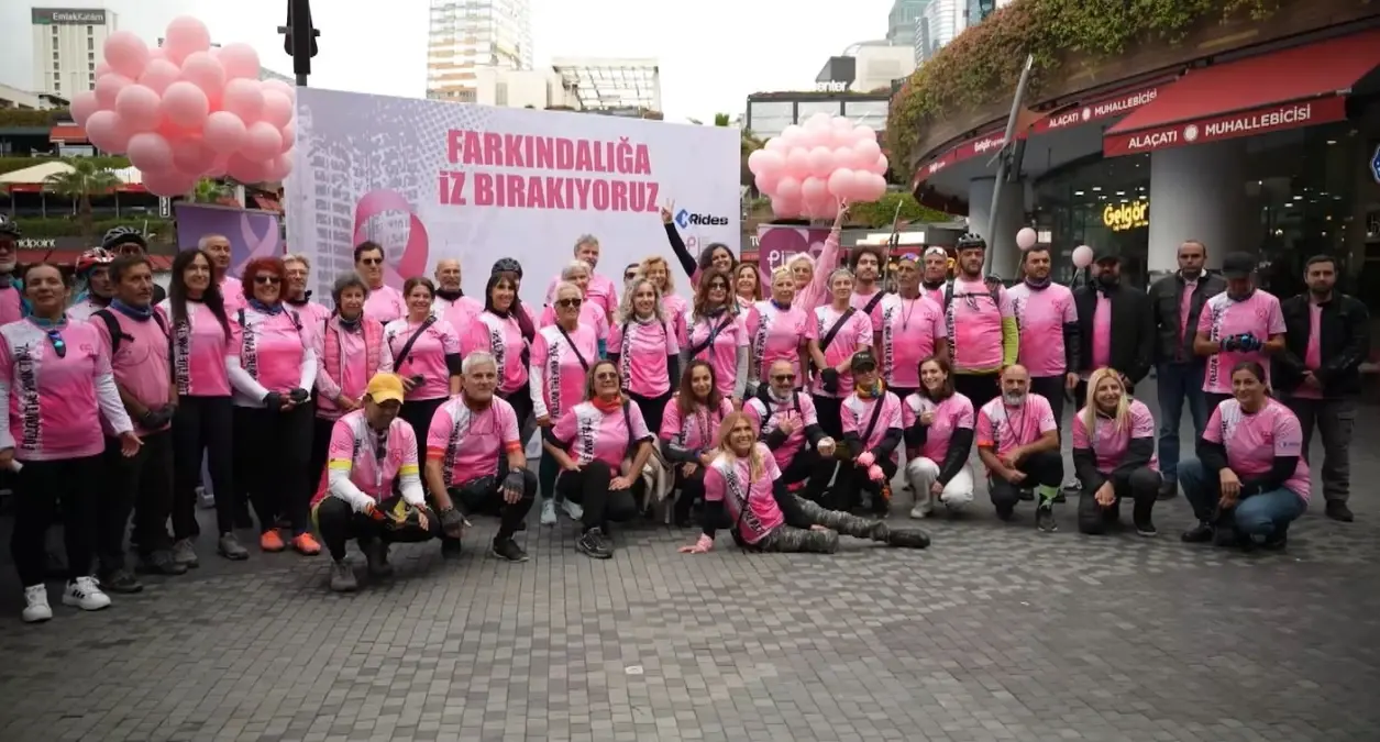 kadikoyde meme kanseri farkindalik turu duzenlendi taQzQjjS.jpg