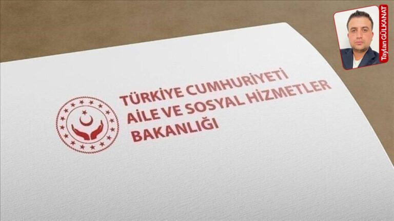 sosyal-hizmetlerde-gorevli-psikolog-bicakli-saldiriya-ugradi-sendikalar-tepki-gosterdi-siyasi-sorumluluk-tartismasizdir-UXKie3lR