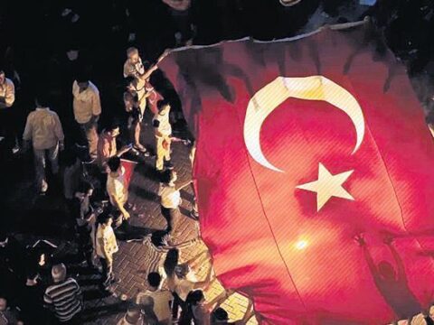 Istikbale yon veren gece nD5BmQHl